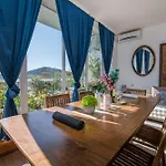 Sea View Centar Xxl Apartment