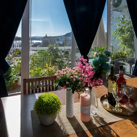 아파트 Sea View Centar Xxl 스플리트